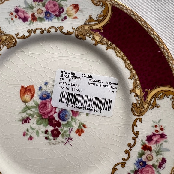 English, Staffordshire by Royal Crown Myott Plate Set - Picture 4 of 6